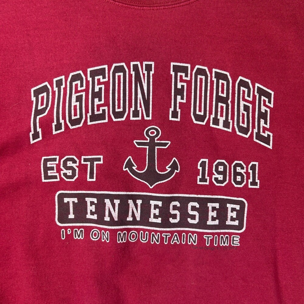 Pigeon Forge Tennessee Sweatshirt Gildan Maroon Anchor Graphic Crew Neck - Picture 2 of 10